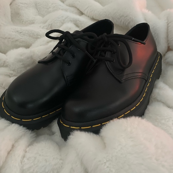 Dr. Martens Shoes - Doc Martens Oxfords